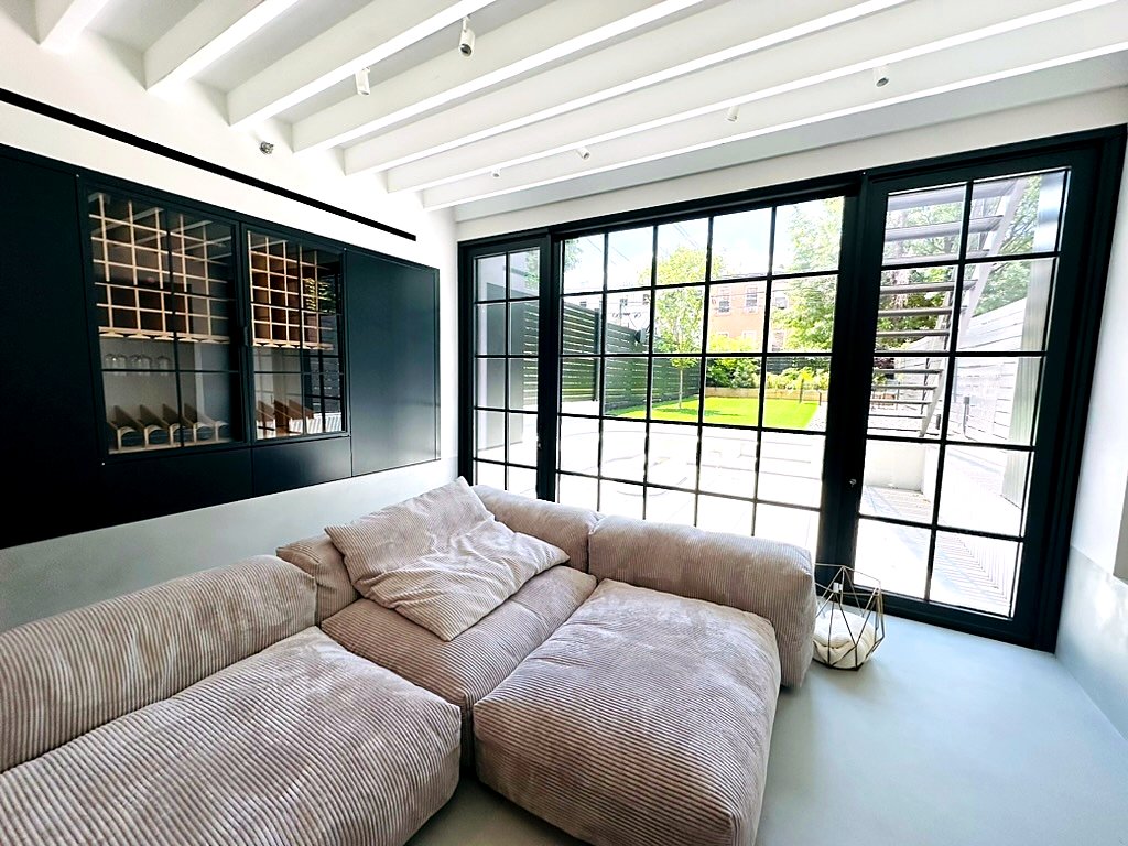 Cobble Hill Townhouse — image 4